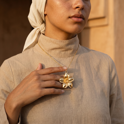 The Petal Pendant